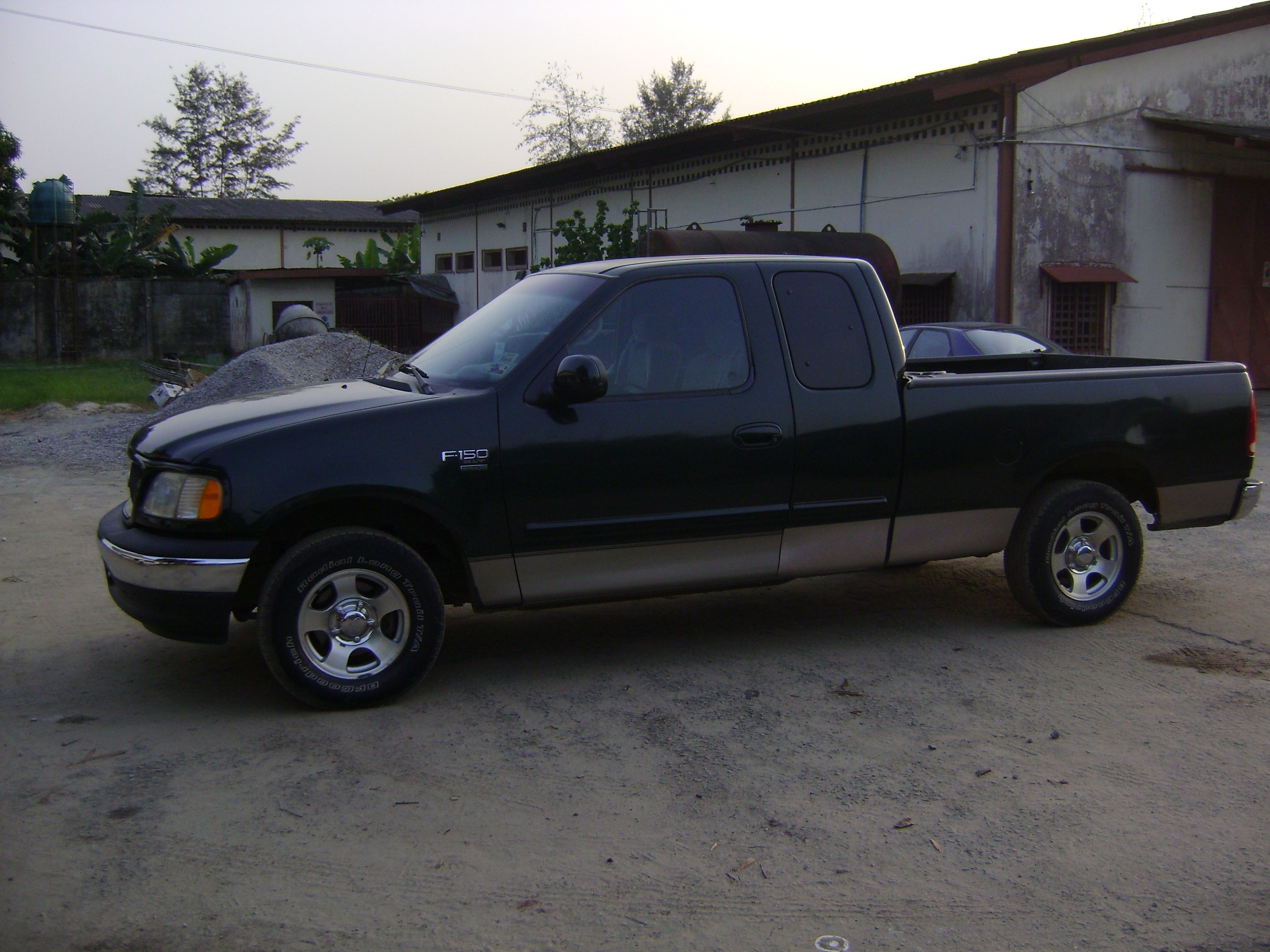 Coaster and Hilux Hire